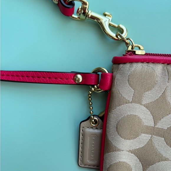 NWOT Coach Wristlet Tan Fabric Signature C Pattern with red leather trim & strap - Picture 10 of 11